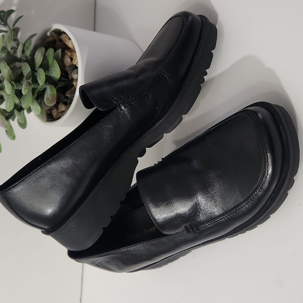 BareTraps Black Leather Loafer Shoes